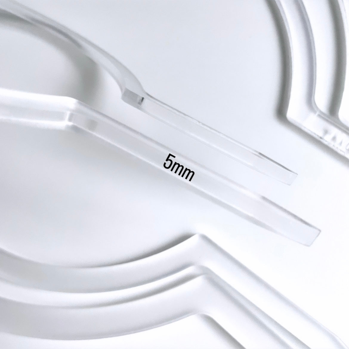 アクリルラウンドトレリス 厚み